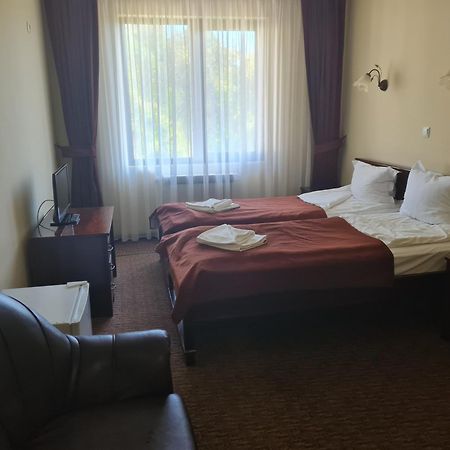 Family Hotel Bela ตริยาฟนา ภายนอก รูปภาพ
