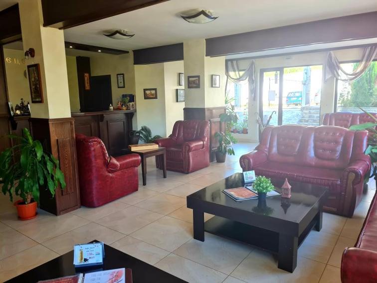 Family Hotel Bela ตริยาฟนา ภายนอก รูปภาพ