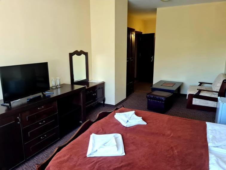 Family Hotel Bela ตริยาฟนา ภายนอก รูปภาพ