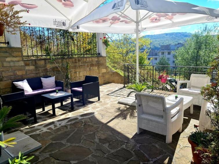 Family Hotel Bela ตริยาฟนา ภายนอก รูปภาพ