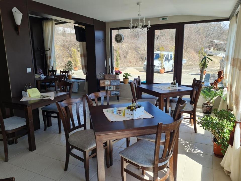 Family Hotel Bela ตริยาฟนา ภายนอก รูปภาพ