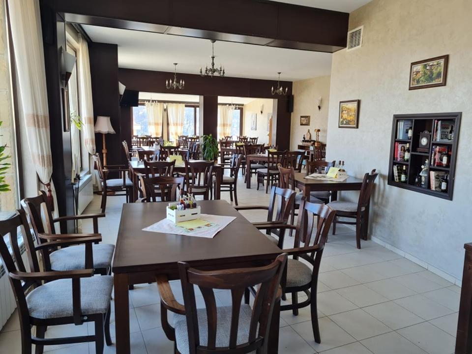 Family Hotel Bela ตริยาฟนา ภายนอก รูปภาพ