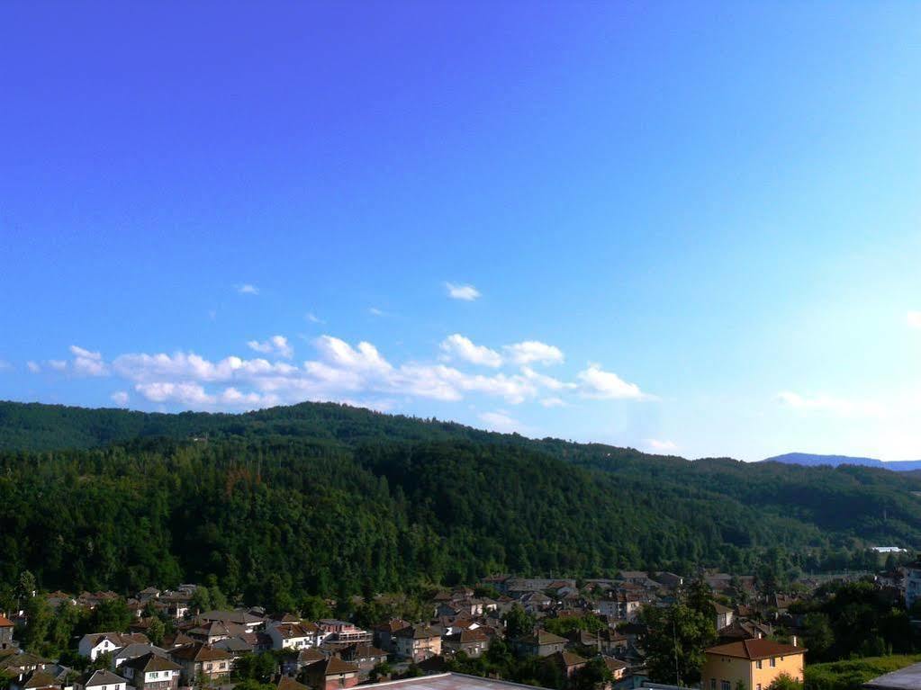 Family Hotel Bela ตริยาฟนา ภายนอก รูปภาพ