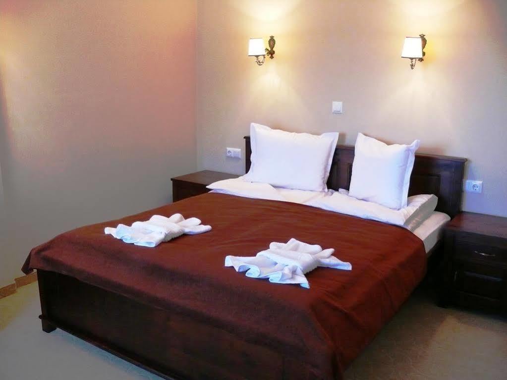 Family Hotel Bela ตริยาฟนา ภายนอก รูปภาพ
