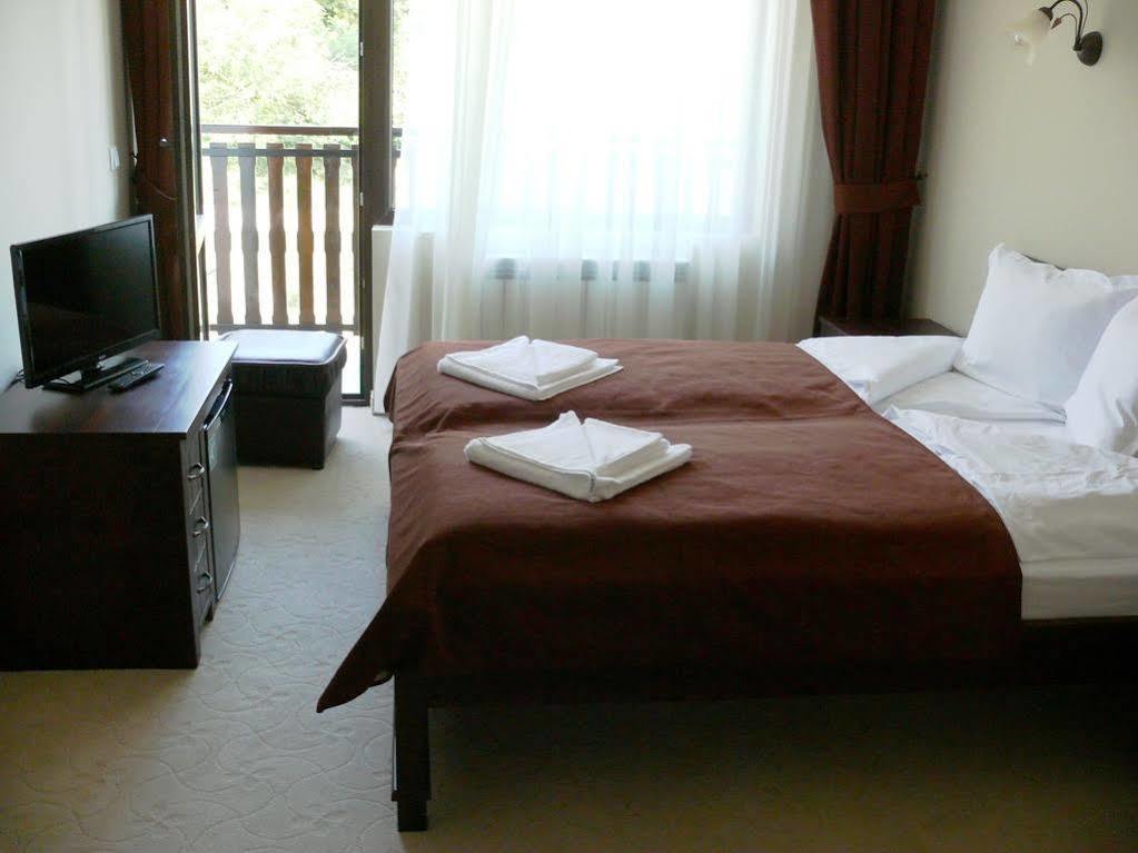 Family Hotel Bela ตริยาฟนา ภายนอก รูปภาพ