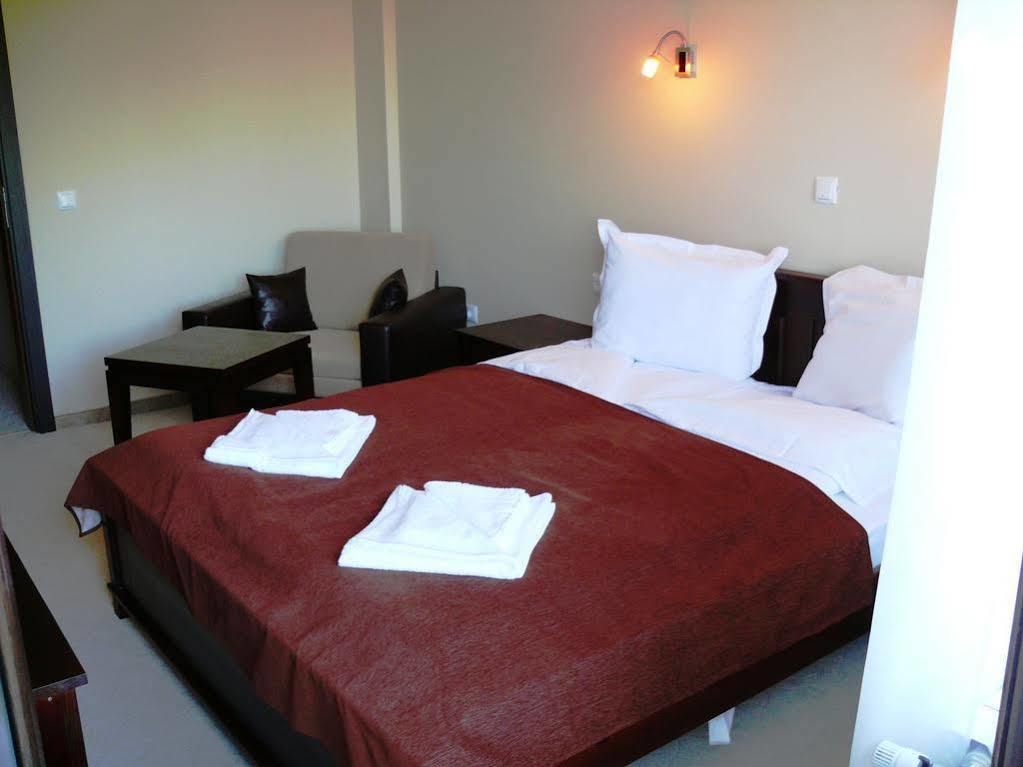 Family Hotel Bela ตริยาฟนา ภายนอก รูปภาพ