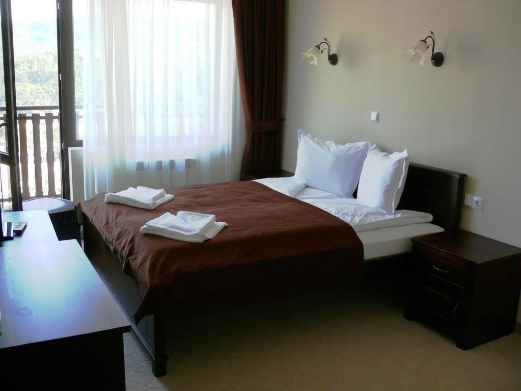 Family Hotel Bela ตริยาฟนา ภายนอก รูปภาพ